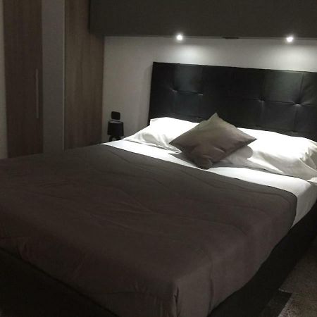 Mb95 - Mezzocannone Luxurious Bed&Breakfast Napoli Eksteriør billede