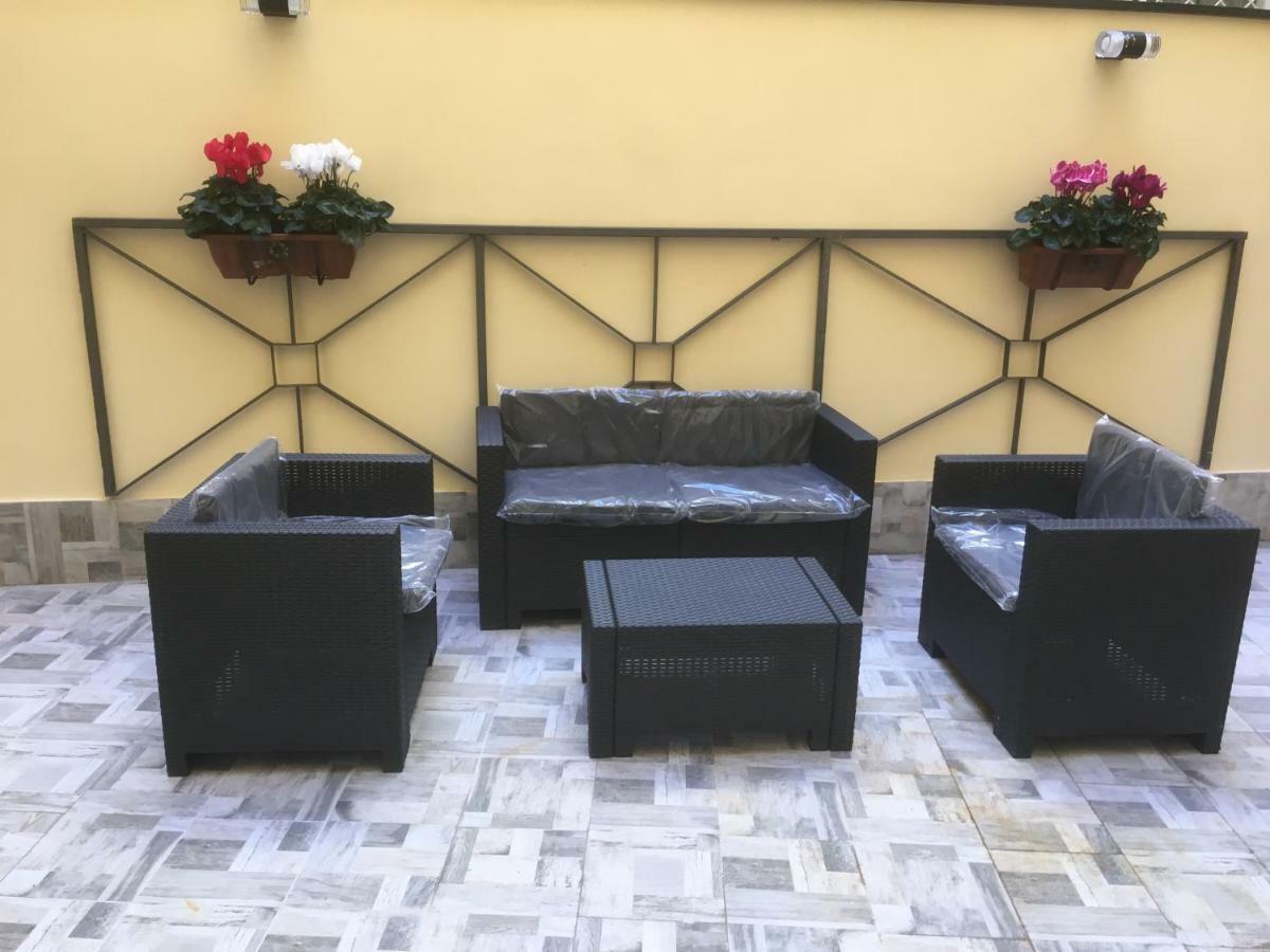 Mb95 - Mezzocannone Luxurious Bed&Breakfast Napoli Eksteriør billede