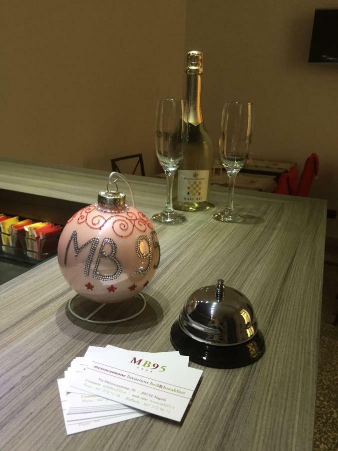 Mb95 - Mezzocannone Luxurious Bed&Breakfast Napoli Eksteriør billede