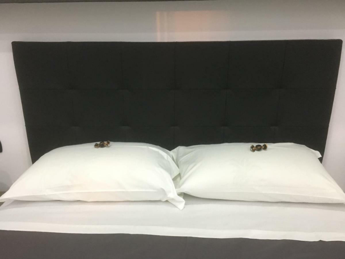 Mb95 - Mezzocannone Luxurious Bed&Breakfast Napoli Eksteriør billede